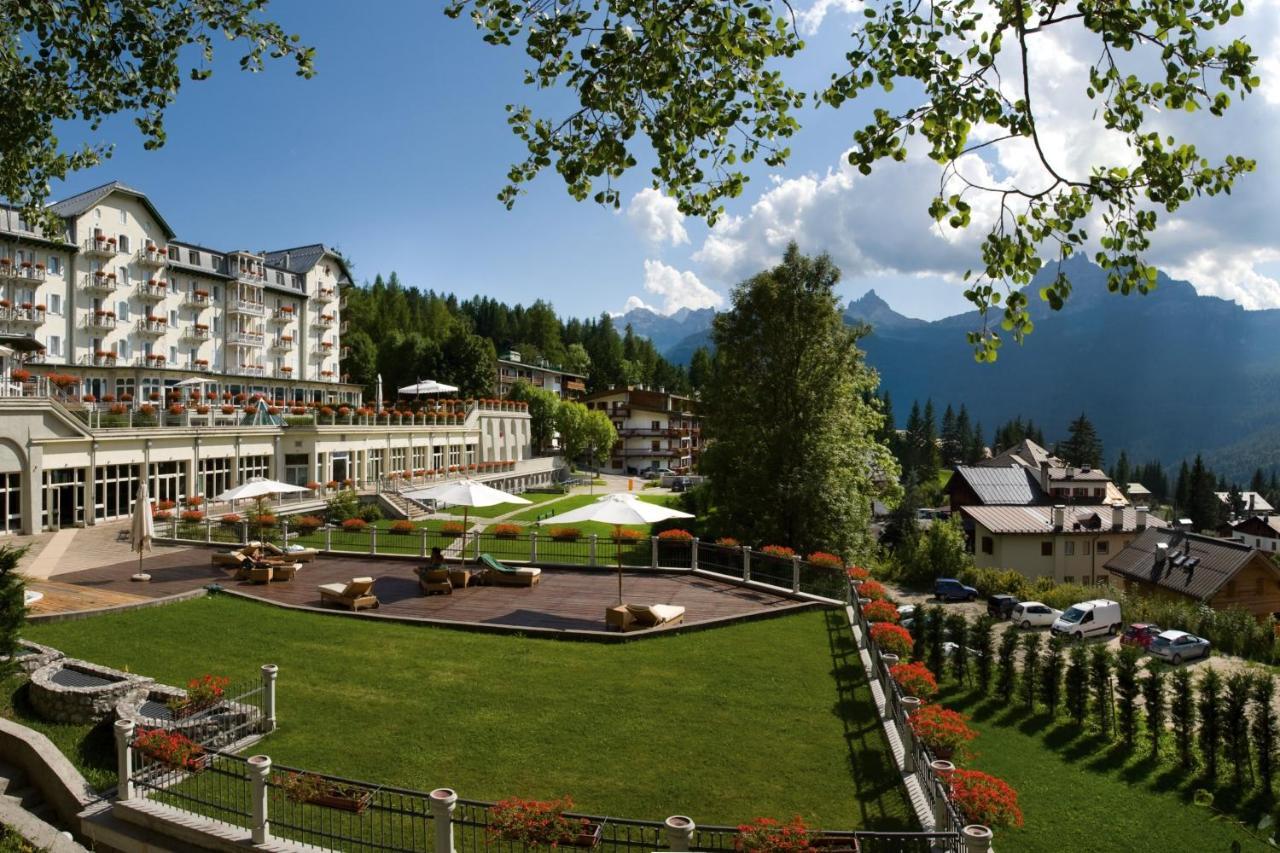 Cristallo, A Luxury Collection Resort & Spa, Cortina D 'Ampezzo Cortina d'Ampezzo Buitenkant foto