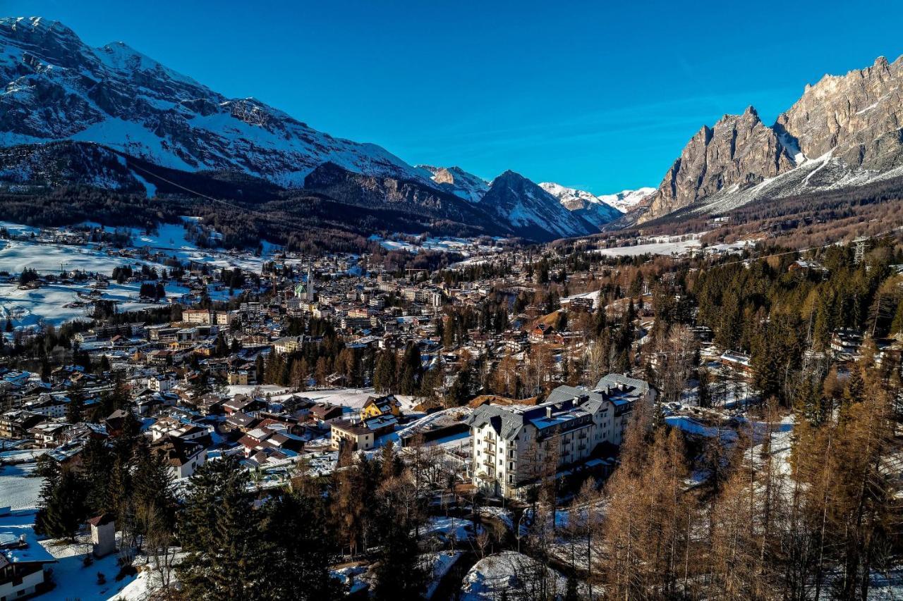 Cristallo, A Luxury Collection Resort & Spa, Cortina D 'Ampezzo Cortina d'Ampezzo Buitenkant foto