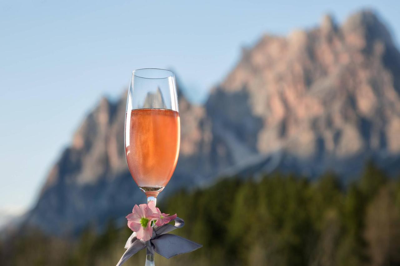 Cristallo, A Luxury Collection Resort & Spa, Cortina D 'Ampezzo Cortina d'Ampezzo Buitenkant foto